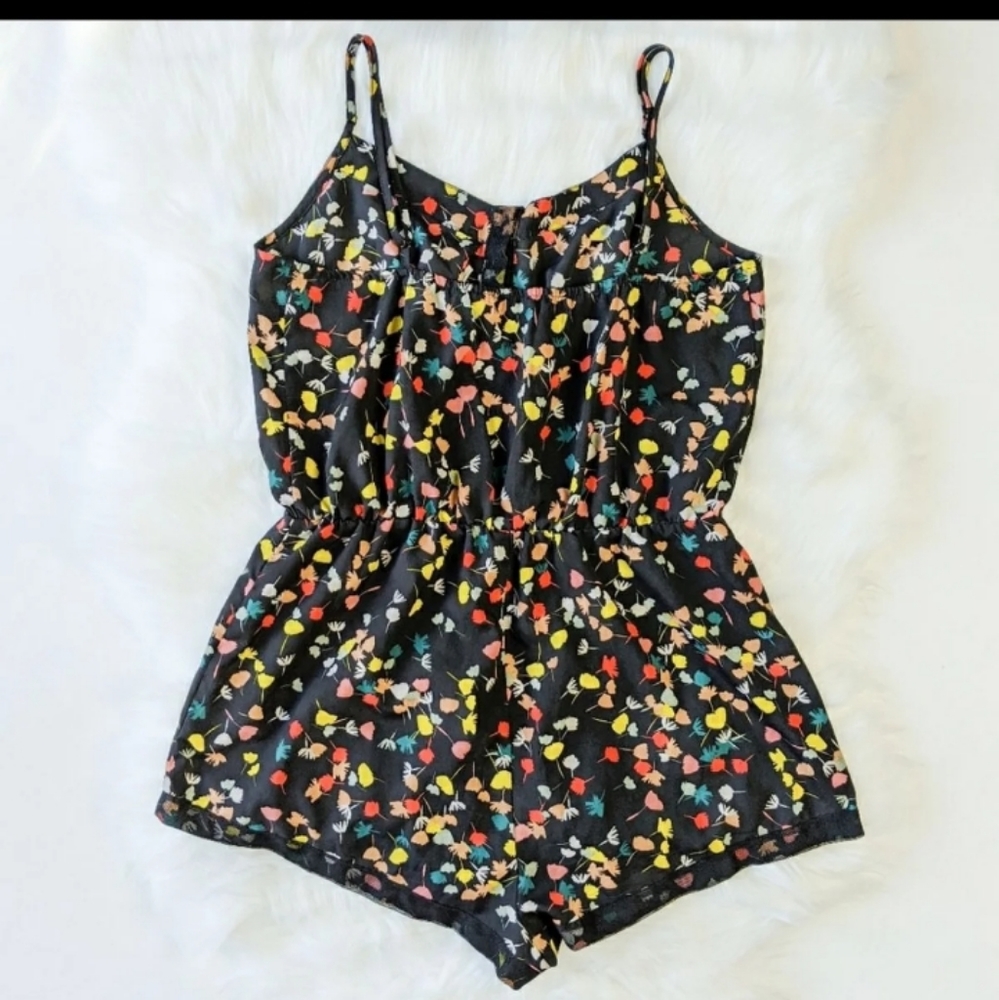 Kimchi Blue Romper - Picture 2 of 2